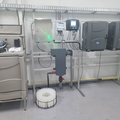 Обладнання HACH та WTW для автоматичного моніторингу води в Десні: станція відбору проб та аналізу